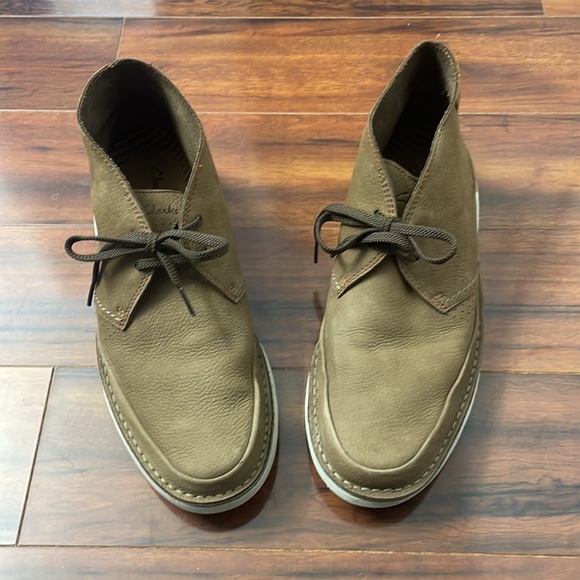 Clarks Boots - Picture 2 of 4